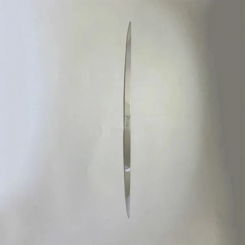 E4