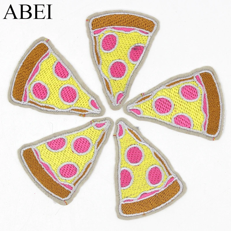 

10pcs/lot Embroidered Pizza Patches Iron On Cartoon Foods Stickers Handmade Sewing Appliques Diy Jeans Coats Backpack Bags Badge