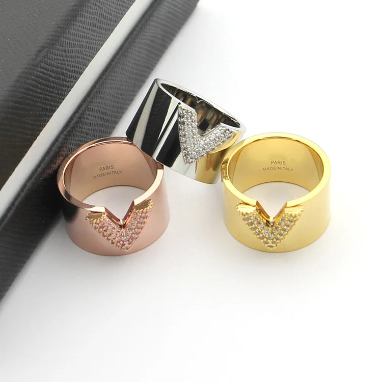 

Beatiful fashion Luxury brand V letter rings for women Classic wide V-band cz ring for women wedding fashion jewelry