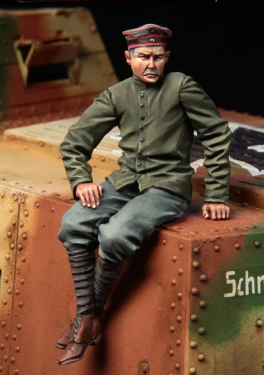 

[tuskmodel] 1 35 scale resin model figures kit WW1 German Tank crewman t1113