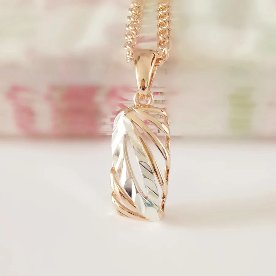 

2018 New Arrival Rose Gold Color Women Jewelry Fashion Sporty White Gold And Silver Color Women Pendants