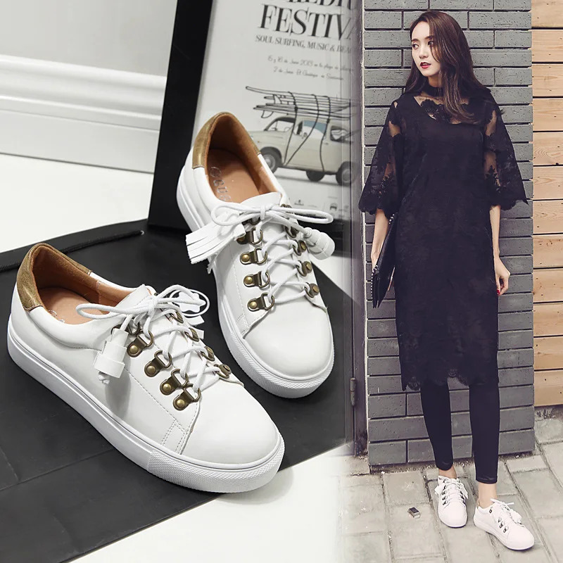 

Superstars White Leather Oxford Shoes Women Platform Cross-Tied Metal Decoration Women' Flats Heels Loafers Espadrilles Creepers