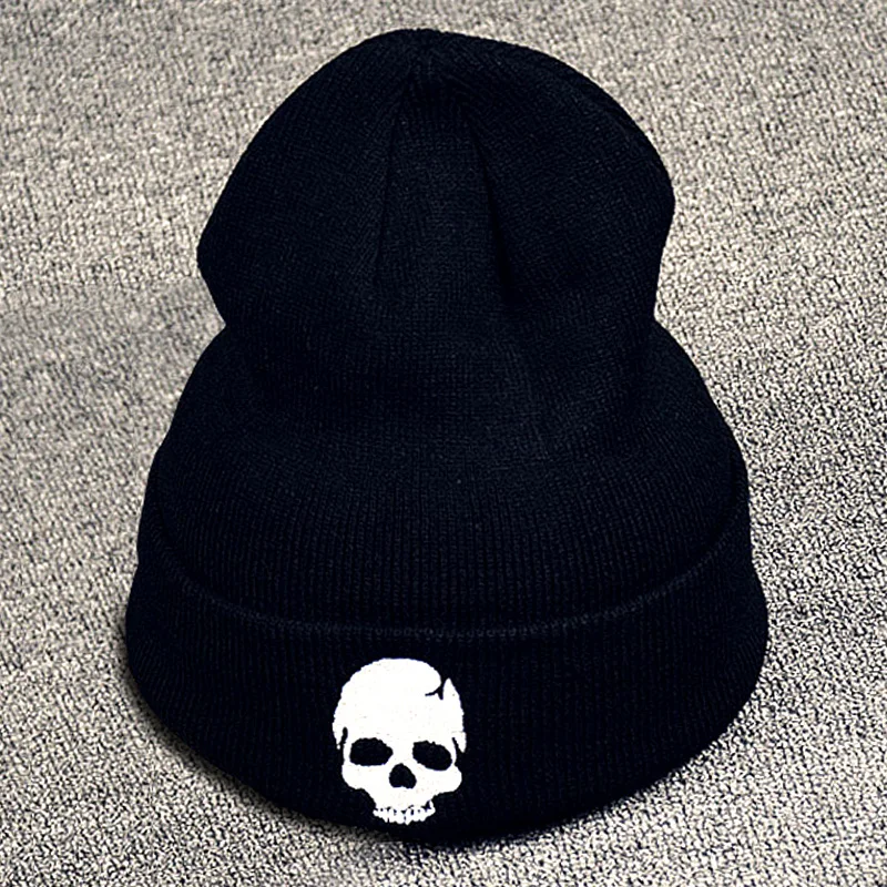

2018 New Beanies Knit cap Couple Winter Caps Skullies Bonnet Winter Hats For Men Women Beanie Ski Sports Warm Cap