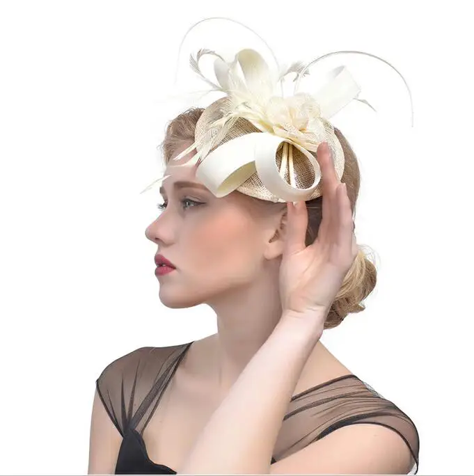 Красные/белые/черные шляпы Sinamay Королевский fascinators Свадебные гонок коктейль чародей женщины белье перо шляпа вечерние аксессуары для волос - Цвет: Beige