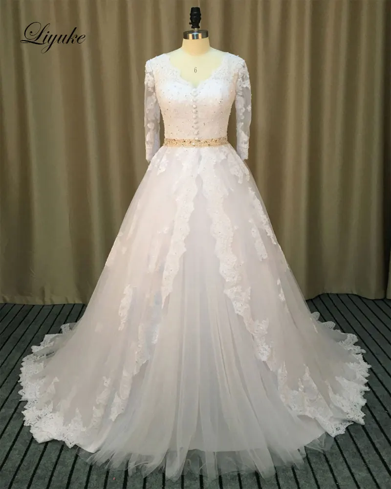gown three piece