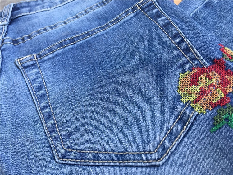 2017 European and American women's high waist elastic front and rear side of the cross embroidery roses washed cat to be cowboy pants pants pants (26)