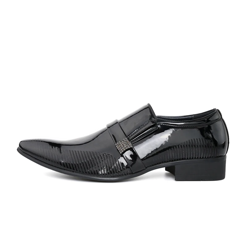 

Men's Patent Leather Shoes 2016 Spring New European Fashion Mans Striped Wedding Dress Shoes Vintage Charm Black Working Shoes