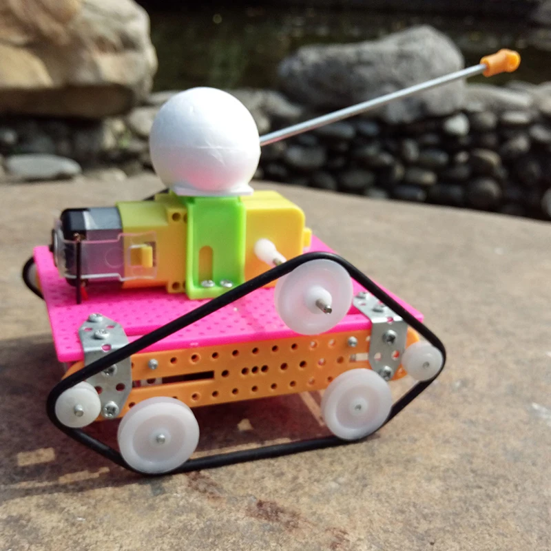 Scientific Experiment Toys, Tank Car Models, Children's Handmade Technology, Small Production