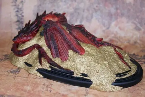 Хоббит главный и самый большой из стихийных бедствий Smaug золотая статуя смолы
