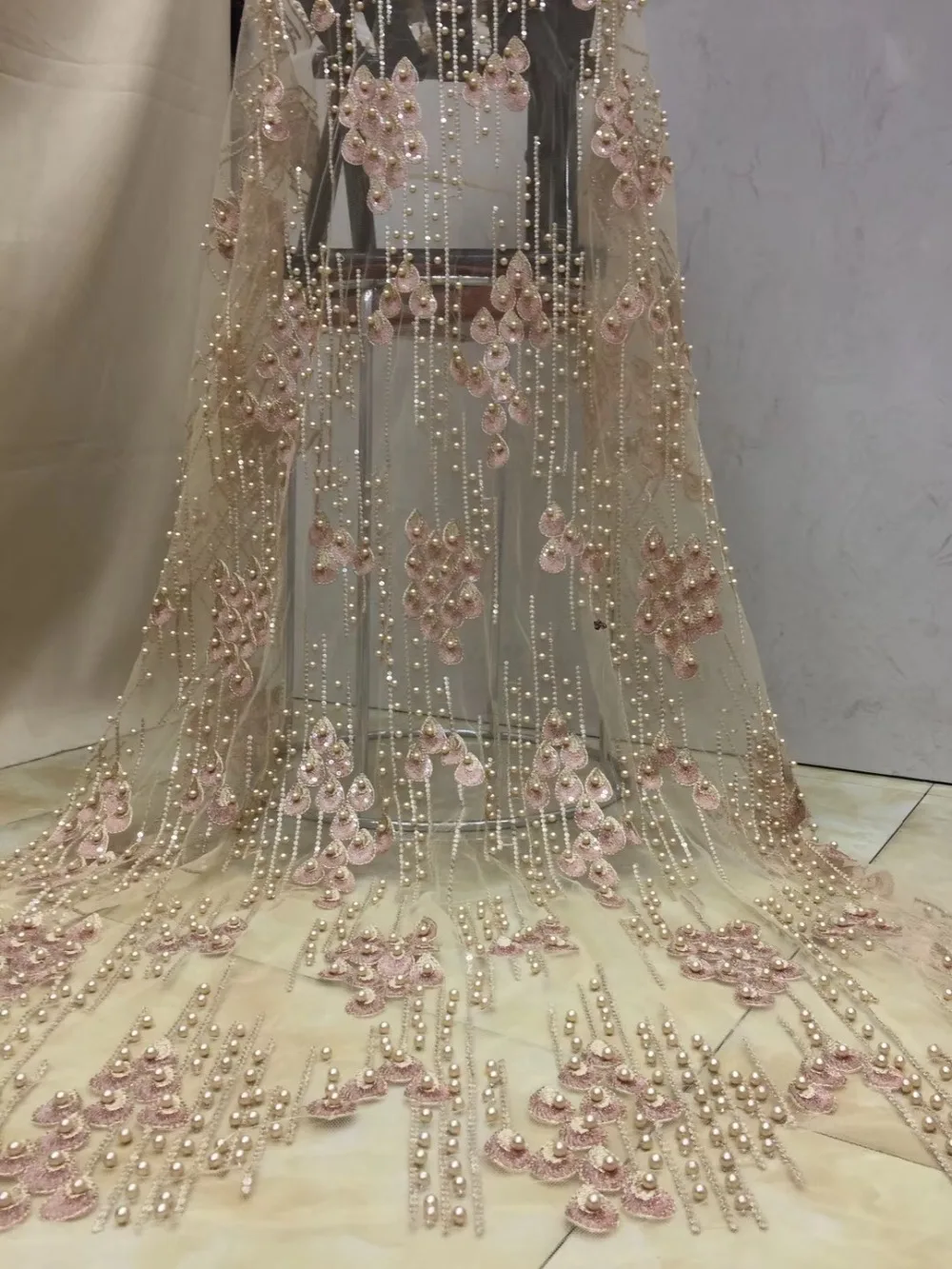 

Latest African Lace Embroidered Flower Lace Fabric Wedding Dress Nigerian French Tulle Lace Fabric With Beades