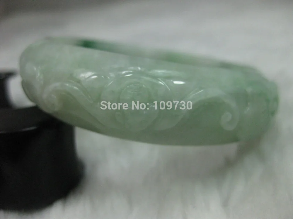

00990 NATURE GRADE "A " CARVING GREEN JADE JADEITE BRACELET BANGLE