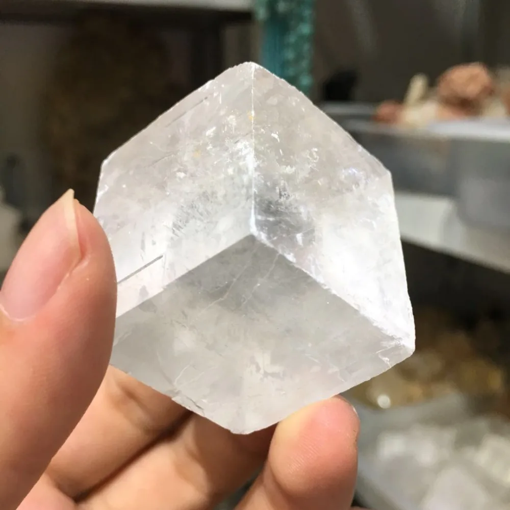 1pcs-Natural-big-size-square-calcite-stones-Iceland-spar-Quartz-Crystal-Rock-Energy-Mineral-Specimen-Healing (3)
