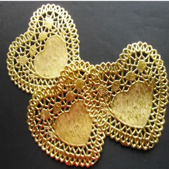

(100 pieces/pack) 4 inches golden color heart shape paper doilies cake placemats wedding party decoration tabletop accessories