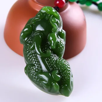 

Exotic material spinach green couple pendant brave troops pendant op20#