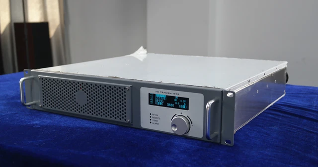 1000W FM Broadcast Transmitter for Radio Station - China