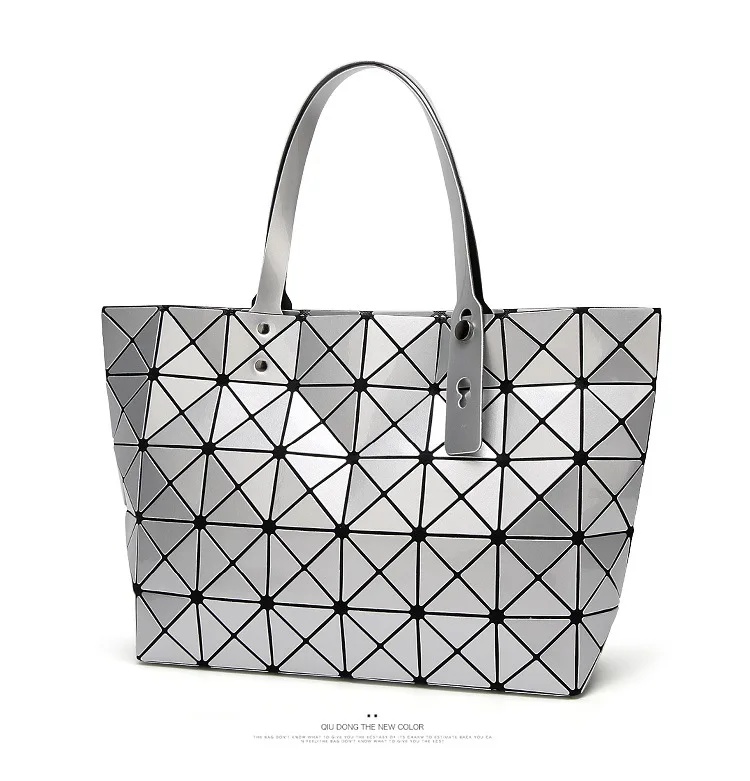 ZYJ Deformable Women Laser Geometry Quilted Plaid Pearlescent Handbag Shoulder Bags Casual Sequins Lattice Foldable Tote Bag (17)
