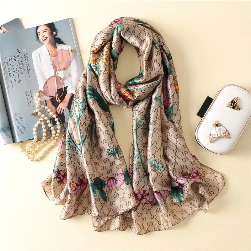 

free shipping 2019 luxury brand summer women scarf Dot silk scarves female shawls Foulard Beach cover-ups wraps bandanna ladies