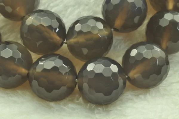 

Grey Agates faceted Round beads 14mm 28 pcs