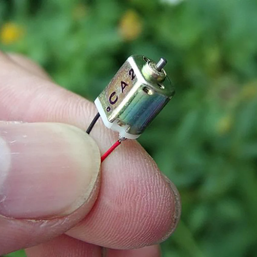1PCUltraminiatureDCmotorDC3V44000rpmHighspeeddiameter1mm