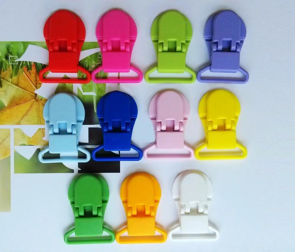 

SUTOYUEN 600pcs 25mm D Shape Plastic Dummy Pacifier Clip Alligator Clip Duckbill clip,Plastic Clamp,Soother Clips