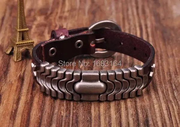 

D05 Brown Quality Leather Bracelet Wristband wavy Studs Cuff Unisex&Men's