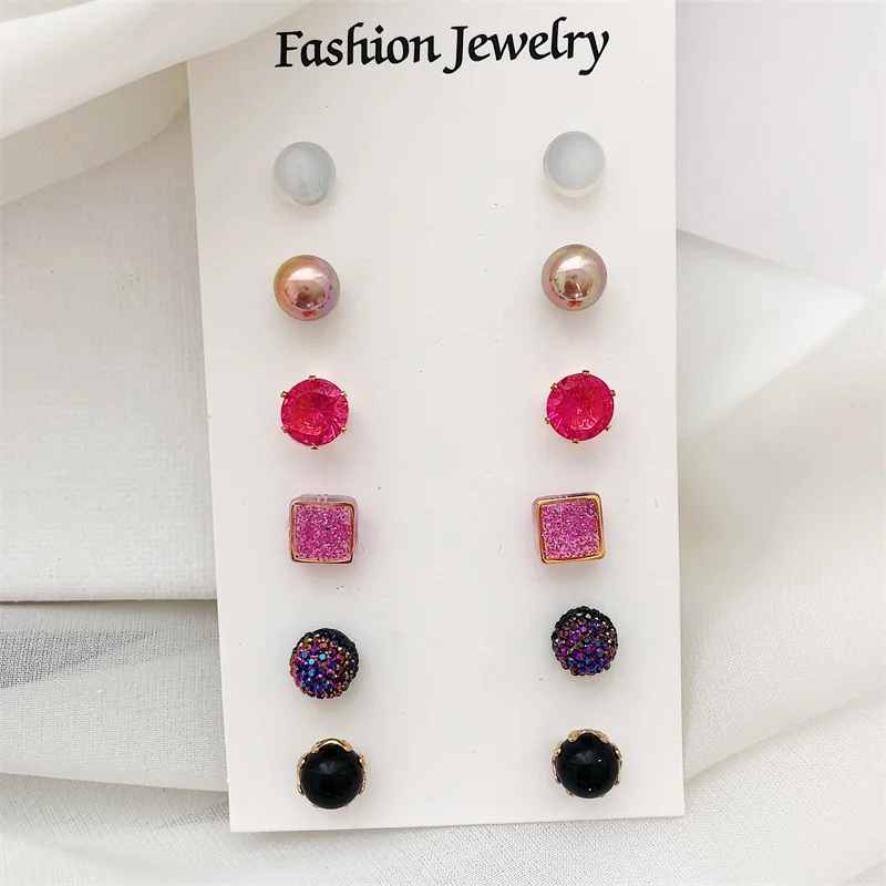 

Arrivals Romantic Rose Gold Zinc Alloy Crystal Black Earrings Exquisite Charm Stud Earrings Girls Fashion Fantasy C