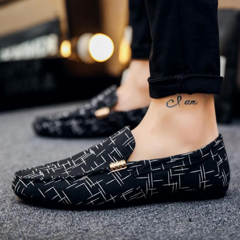 

Men flats shoes 2018 autumn men canvas shoes slip-on black peas men casual shoes chaussures pour hommes