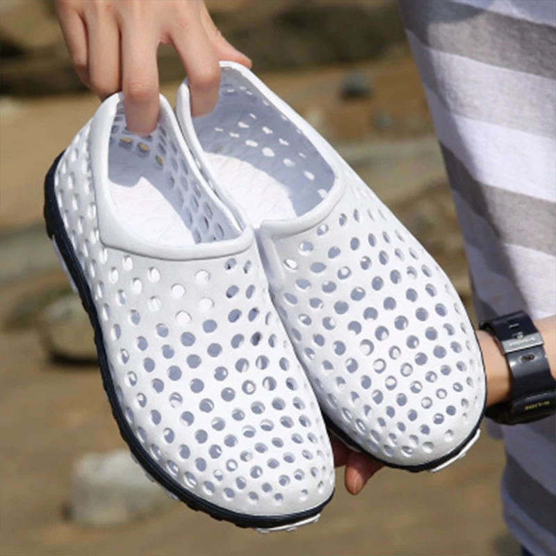 

Summer Lovers EVA Hole Sandals Couple Sandals Shoes For Women Breathable Beach Shoes Outdoor Shoes Shoes Male Flats Sandals