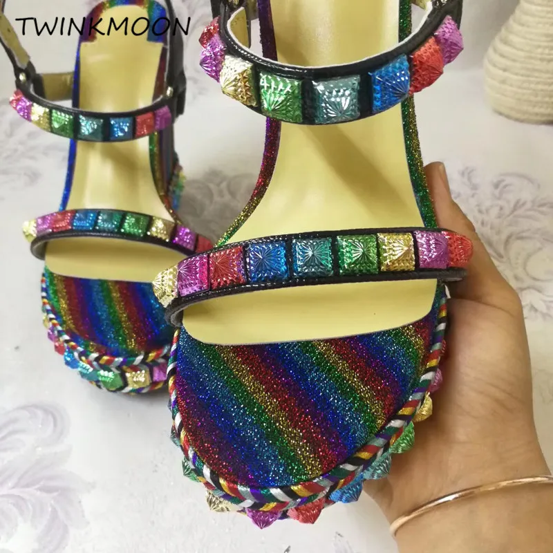 Platform sandal02