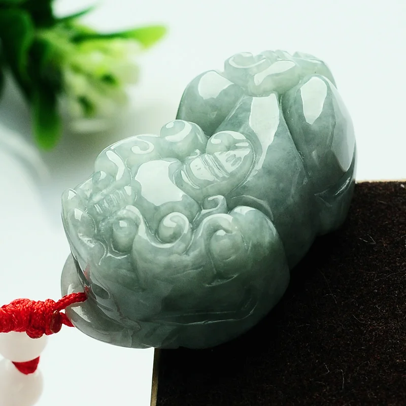 

A cargo jadeite pendant natural jadeite green Pixiu Pendant
