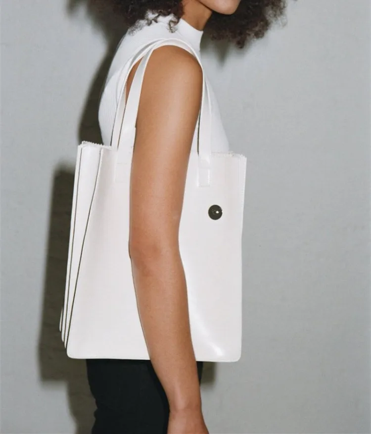

Bag female 2019 spring and summer new minimalist wild multi-layer bag commuter 13 inch briefcase tote shoulder bag
