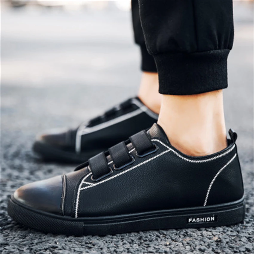 انها عصر الرجال أحذية أنيقة الربيع الخريف بو الدانتيل يصل في الهواء الطلق حذاء كاجوال تنفس الشقق الذكور سكيت حذاء Zapatos دي Hombre