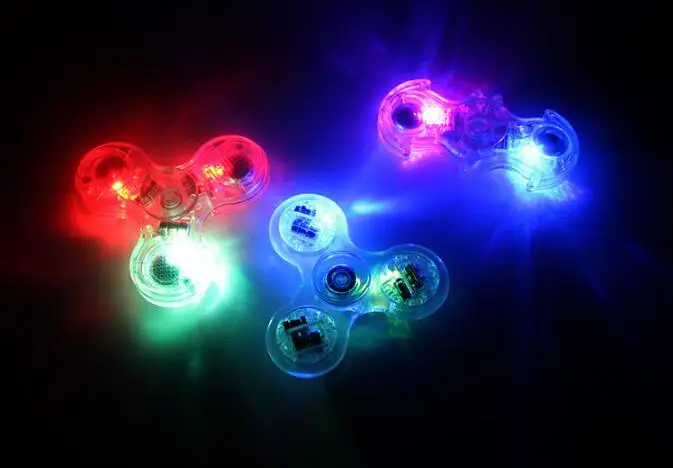 Fid Spinner hand batman LED light Crystal glow in the dark 2017