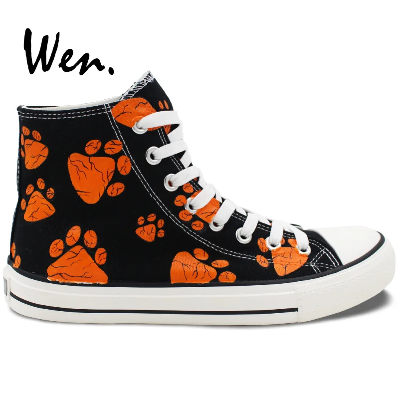 paw print shoe