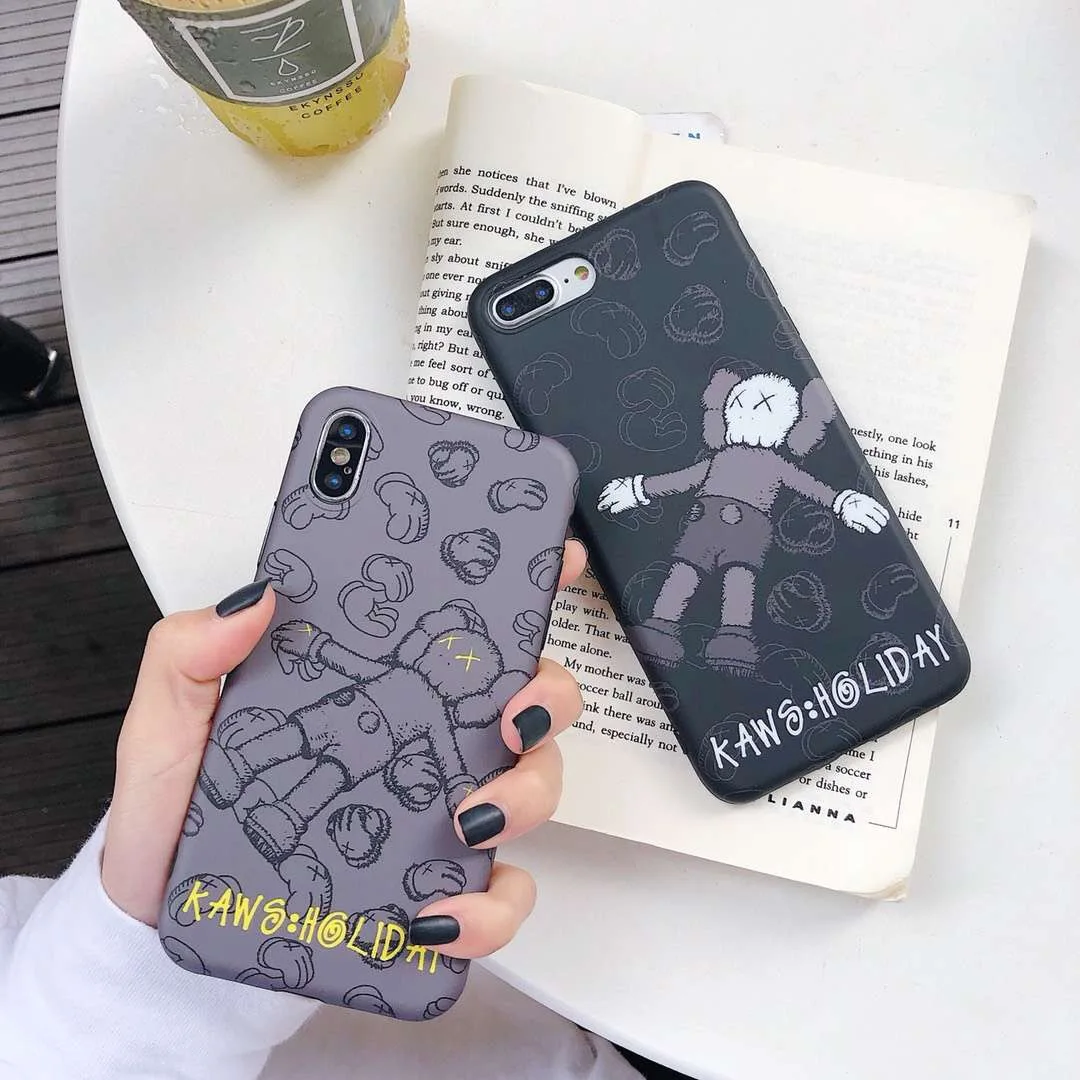 

Hot US Fashion street KAWS XX Brand Scrub doll story phone case for iphone 7 8 6 S pLUS X XS MAX XR Cover Fundas