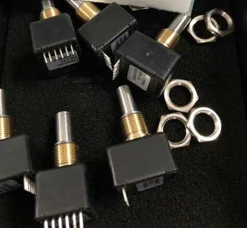 

[YK] EMS22Q51-B28-LS3 EMS22Q51 B28-LS3 5V Bourns encoder brand new original factory original