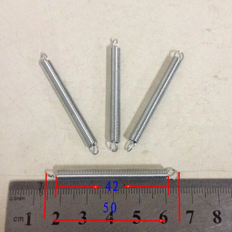 

Pull spring with hook wire diameter 0.6 outer diameter 4.7 total length 50mm Extension spring x20