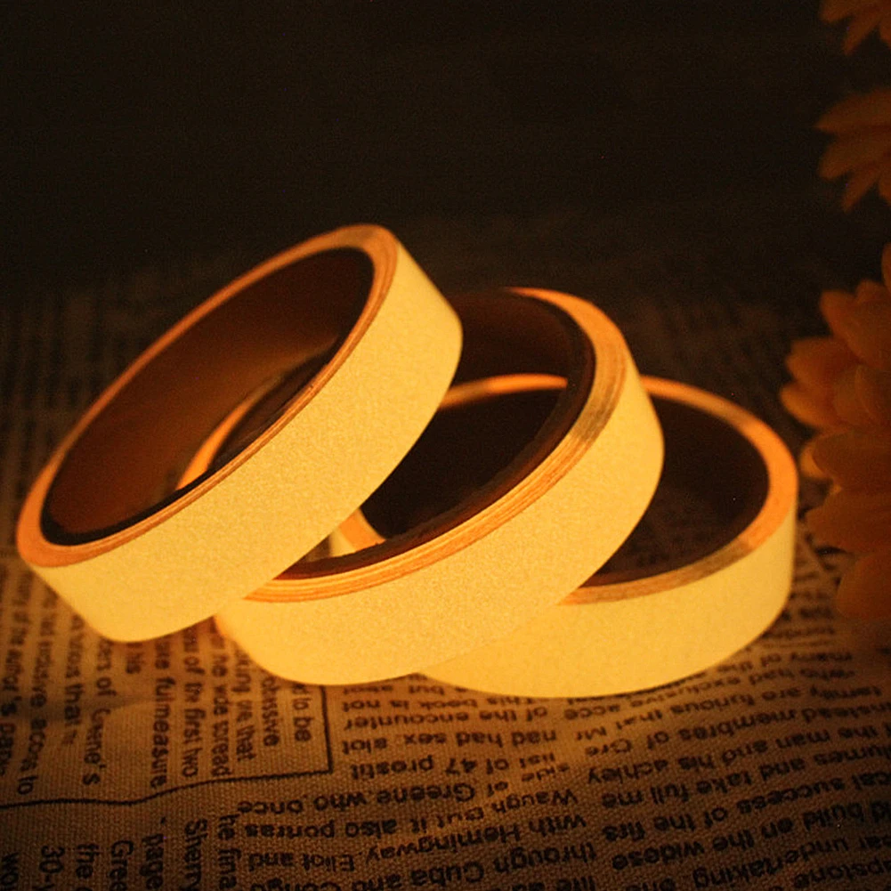 

1m/set Reflective Glow Tape Self-adhesive Sticker Removable Luminous Tape Fluorescent Glowing Dark Striking Warning Party Tapes