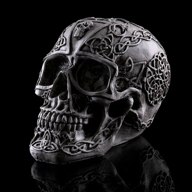 

1pcs/lot Horror Props Creative Skeleton Halloween Decoration Skull Decorative Pattern Resin Bar Dec For Party Supplies Ornament
