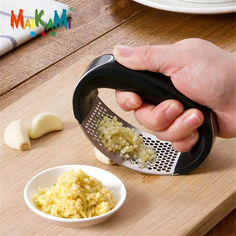 

MAIKAMI 1Pcs Stainless Steel Alloy Crusher Kitchen Extrusion Tool Garlic Press Fruit and Vegetable Cooking Tools