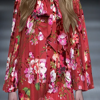 

2016 new Advanced imported runway looks summer print mulberry silk crepe DE chine fabric tissu au meter bright cloth fashion