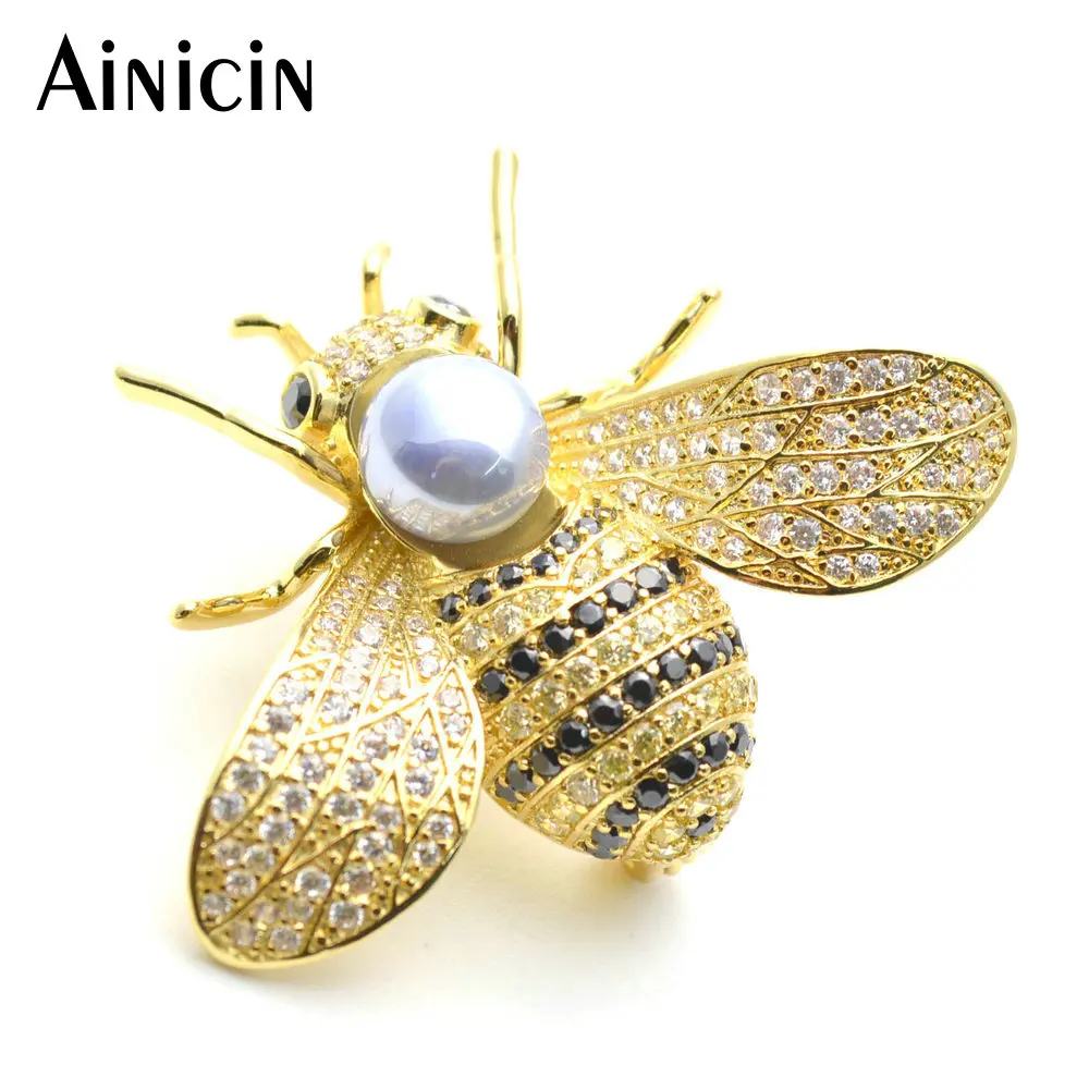 

Natural Freshwater Pearls Cubic Zirconia Setting Honeybee Brooches Pins Gold Plating Fashion Women Party Jewelry