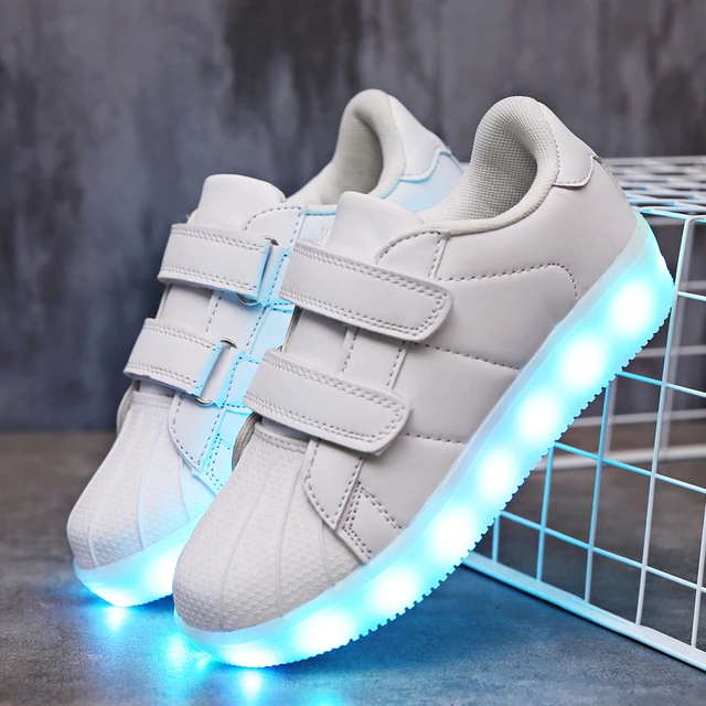 Zapatillas de deporte brillantes con carga USB para luminosos de moda niñas, niños, hombres y mujeres, color blanco, #25-36, 2018 - AliExpress