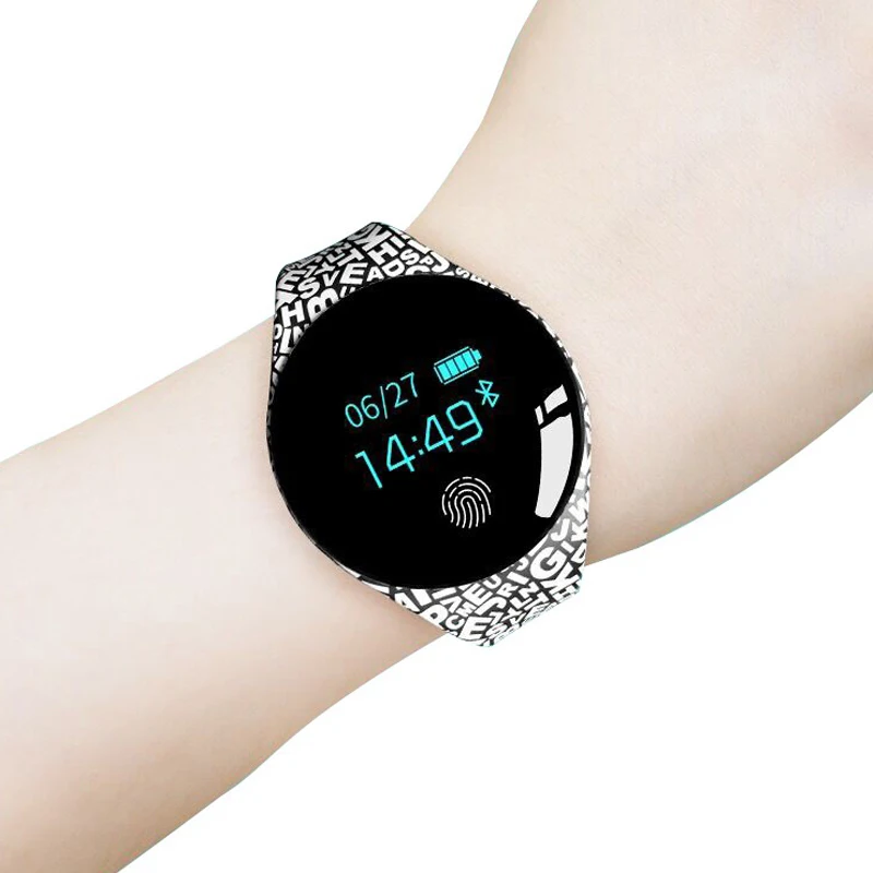 Koop Mode Nieuwe Kleur Touch Screen Smartwatch Monitor Smart Horloge Sport Fitness Mannen Vrouwen Kids Wearable Apparaten Voor IOS Android pkQ9