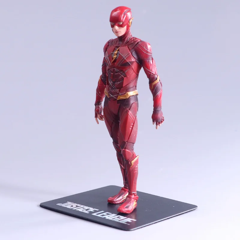 

18cm Justice League The Flash ARTFX Action Figure Toy Anime The Flash Display Model Kit Jouet Children Birthday Xmas Toys Gift