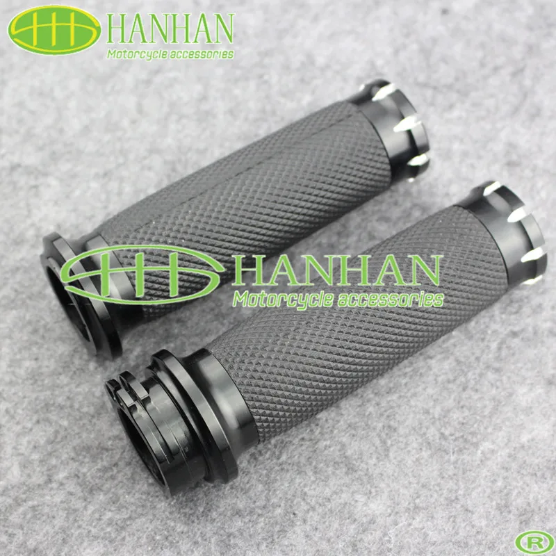 

Motorcycle 1"25mm Black Aluminum CNC Deep Cut Handle Bar Hand Grips With Logo For Harley Sportster Touring Dyna Softail Custom
