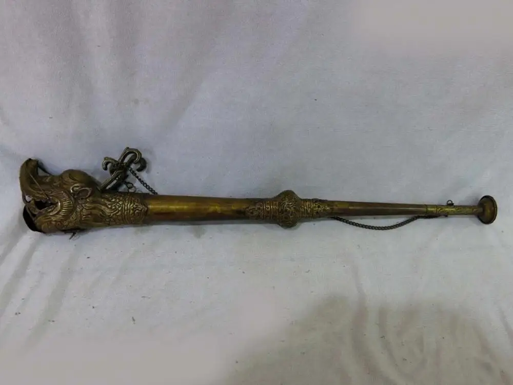 

DS Tibet copper handmade carved beautiful dragon bugle suona Statue