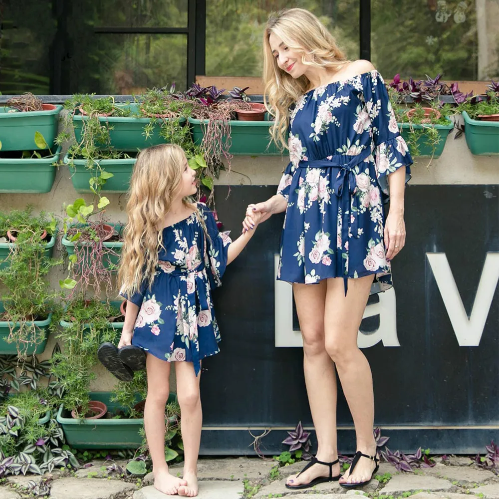 

Mother Daughter Dresses Women Off Shoulder Floral Print Mommy and Me Dress Kids Girls Summer Beach Family Matching Outfits