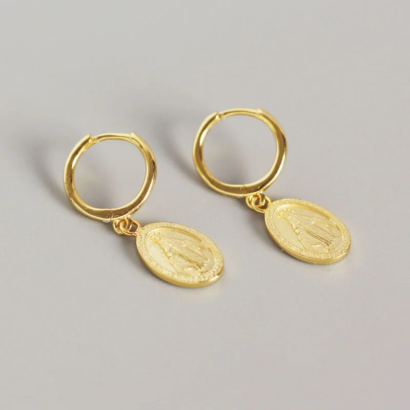 925 стерлингового серебра Девы Мэри крест золотистые Серьги Huggie Шарм маленькая серьга-кольцо для женщин - Окраска металла: Золотой цвет