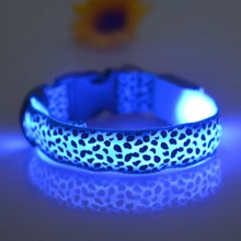 Vysoce kvalitní nylonový obojek s LED osvětlením a leopardím potiskem